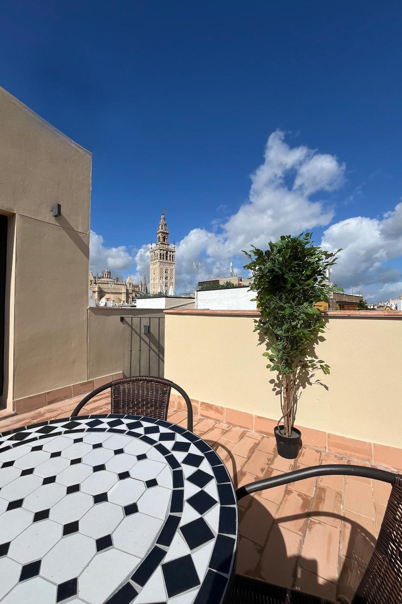 Genteel Home Rodrigo Caro Seville Exterior photo